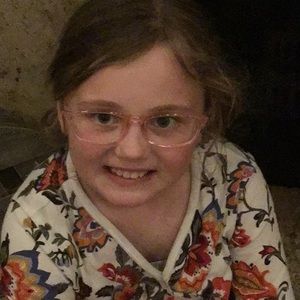 Meet your Posher, Madelyn